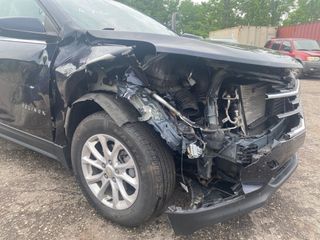 2020 Chevrolet Equinox FWD 2FL - Primary Damage Left Image